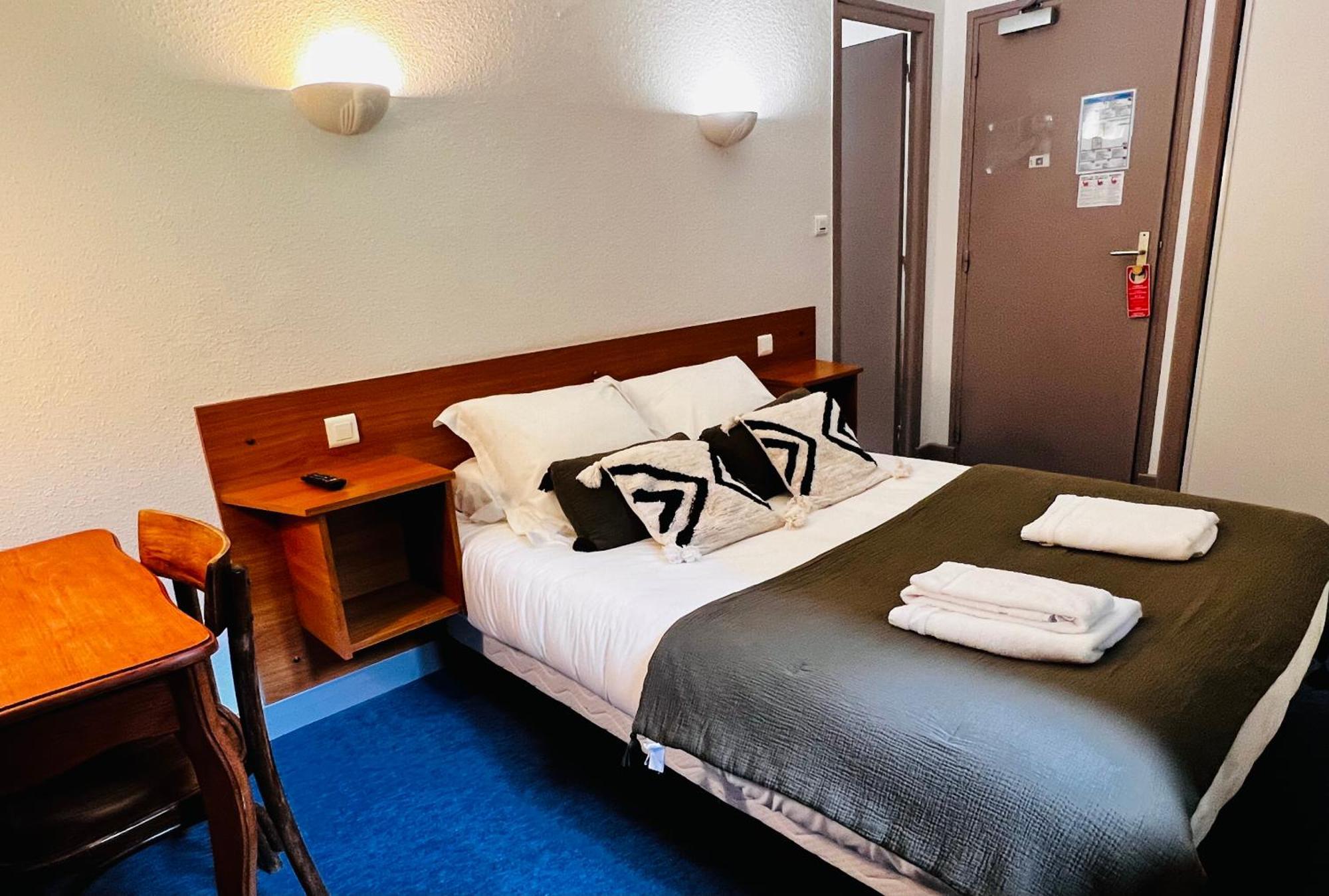 Hotel L'escoundillou 2*